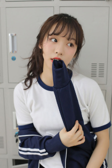 漂亮的女邻居3下载